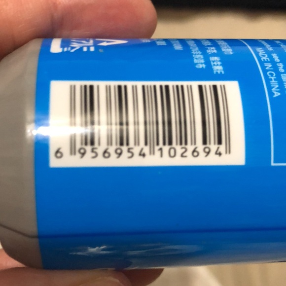 Mini Soda Can Wet Wipes Key Chain with Jingle Bell 3.25" x 1.25".  30 wipes. - Picture 7 of 7